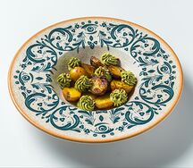 Беби-картофель с гуакамоле