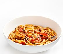 Лингвини с овощами и креветками