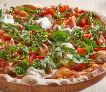 Пицца Сальсича э пеперони