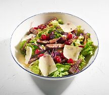 Инсалата ди манзо э миртилло россо
