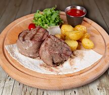 Медальоны из говяжьей вырезки