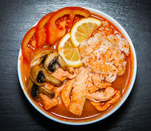 Суп Том Ям с лососем