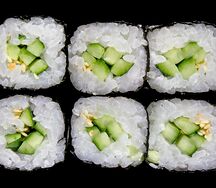 Ролл Огурец