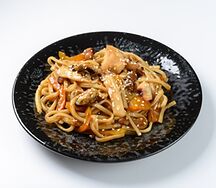 Вок с морепродуктами и мидиями в соусе терияки