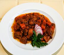 Гуляш из свинины