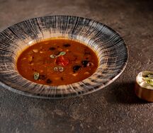 Солянка с мясом на углях и копчёностями