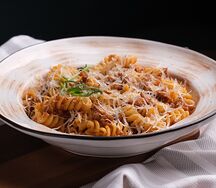 Макароны по-флотски под сыром