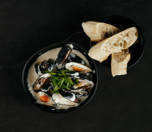 Мидии в сливочном соусе