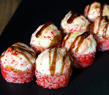 Ролл запеченный с лососем и угрем