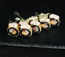 Ролл темпурный с тунцом и гаудой