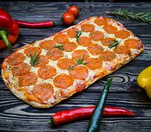 Римская Пицца Пеперони