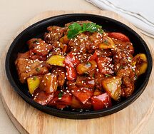 Свинина в кисло-сладком соусе