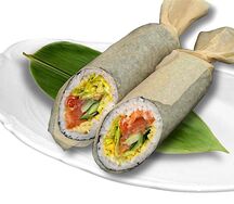 Суширитто с лососем