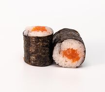 Маки с лососем