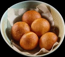 Домашние пончики, соленая карамель.