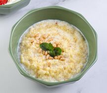 Каша пшенная с медом и кедровыми орешками