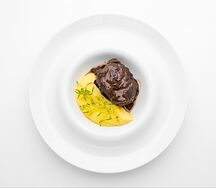 Говяжьи щёчки с картофельным пюре