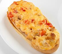 Горячий бутерброд с курицей и помидорами