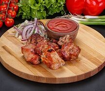 Шашлык из cвинoй шейки