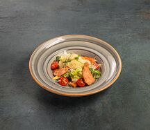 Салат Цезарь с курицей