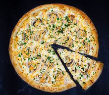 Пицца грибная с курицей маленькая