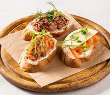 Ассорти из брускетт