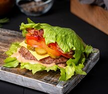 Бургер в листьях