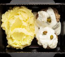 Клопсы с картофельным пюре и соусом с каперсами