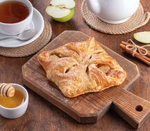 Пеновани с яблоком и корицей