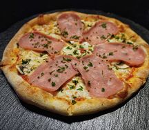 Ветчина и грибы 23 см