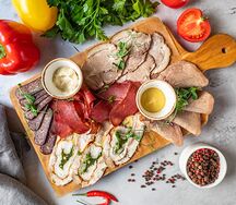 Мясная тарелка