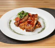 Томленые свиные ребра