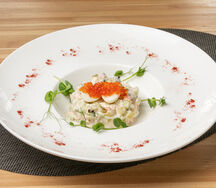 Салат Оливье с запеченной курицей