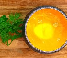 Куриный суп с лапшой и яйцом