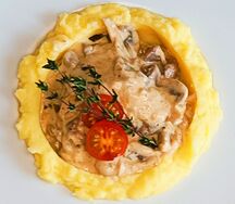 Говядина по-строгановски