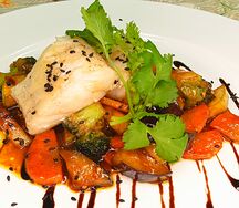 Треска с овощами