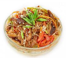 Вок лапша фунчоза с говядиной