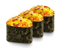 Три суши запечённый угорь