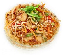 Вок лапша фунчоза с курицей