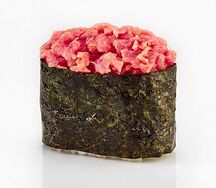 Суши острый тунец