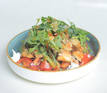 Салат с баклажанами и томатами