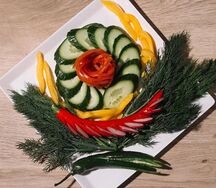 Овощная нарезка с зеленью