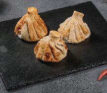 Жареные хинкали с бараниной