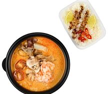Суп Том ям с креветкой и морепродуктами