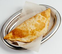 Чебурек с креветкой и творожным сыром