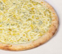 Четыре сыра на тонком тесте