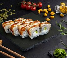 Ролл Голодный дракон с угрем вкусно шеф