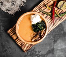 Мисо-суп с кальмаром и тофу