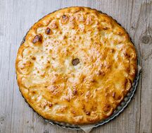 Сладкий пирог с яблоками
