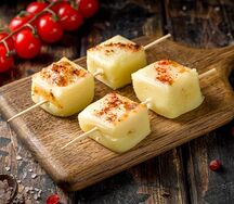 Сыр Сулугуни на мангале